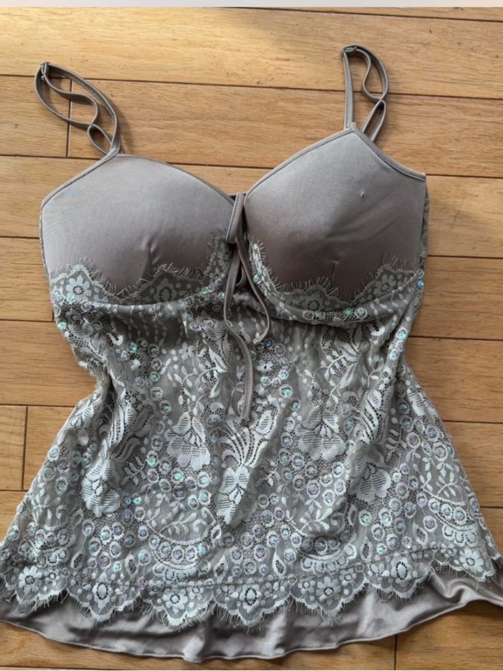 Y2K Lace Sequin Cami Top Built-In Bra Taupe Grey
